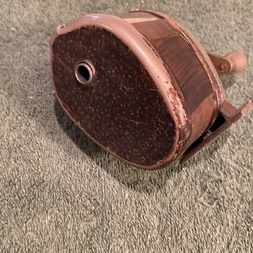 Antique Boston Model L manual, pencil sharpener